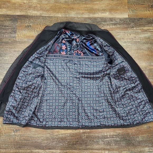 NWOT Ted Baker London Blazer With Removable Gilet (Vest) Size 7 US 3X - Picture 4 of 8